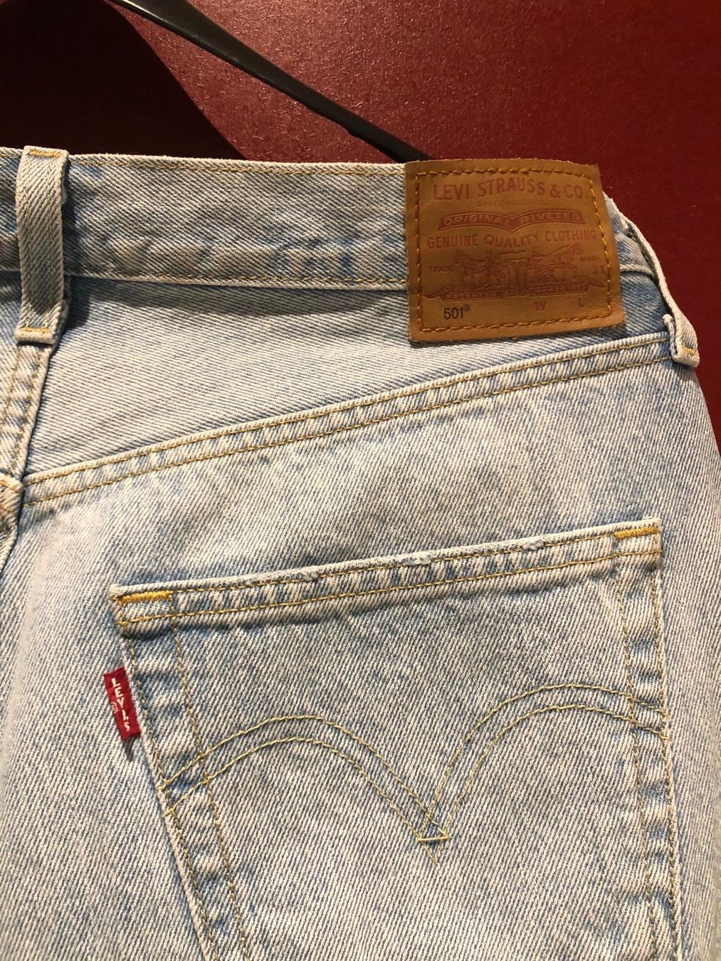 Levi's Jeans: Levi's Jeans 501 hell – D'occasion à Biel/Bienne par Idefix67 7