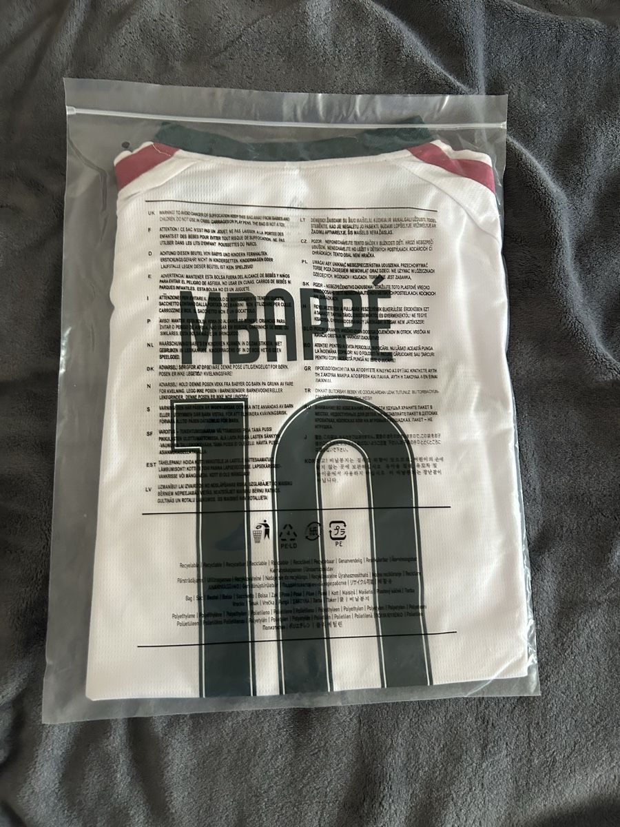 Adidas Canottiere & Pantaloni: Real Madrid #10Mbappe Fan Jersey – Nuovo e nell'imballaggio originale da Effretikon venduto da PrimeTimeB 3