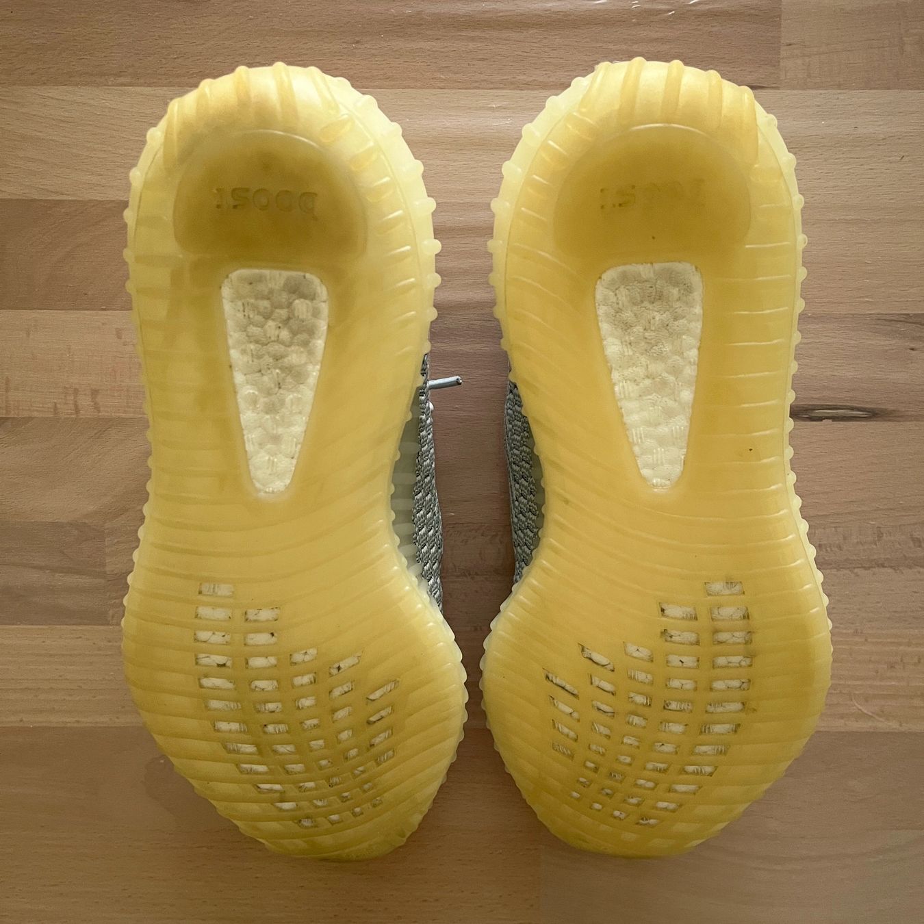 Adidas Scarpe da uomo: Yeezy 350 V2 Cloud White (F 44 2/3) – Usato da Tannay venduto da hypefromhome 2