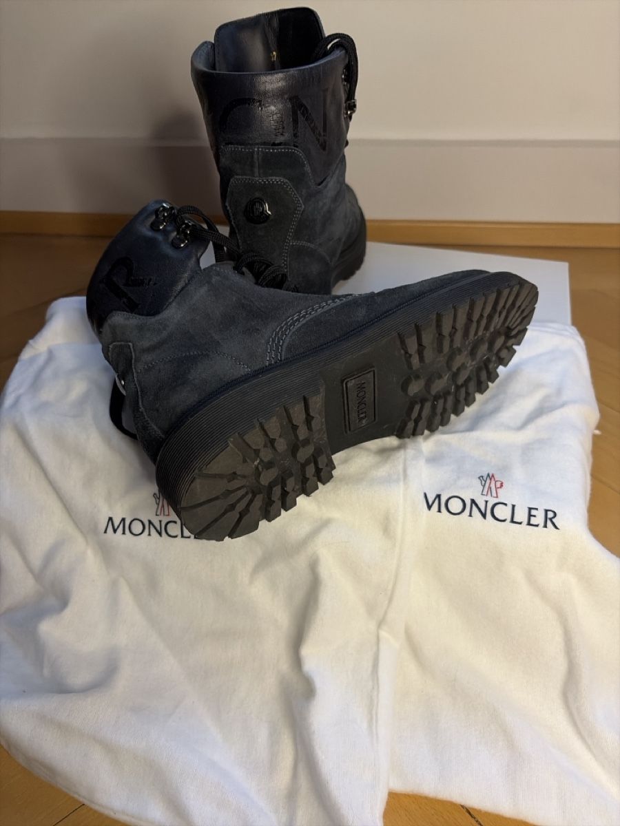 Moncler Scarpe da donna: Moncler boots  – Usato da Zürich venduto da modcoss 3
