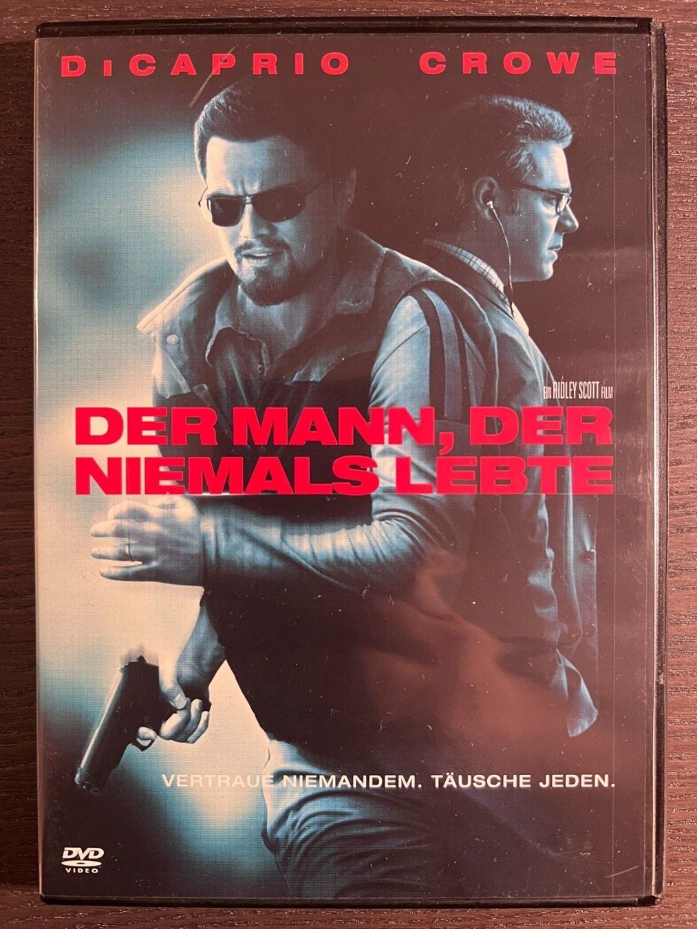 Tous les DVDs: Der Mann, der niemals lebte – D'occasion à Zürich par FilmFreunde