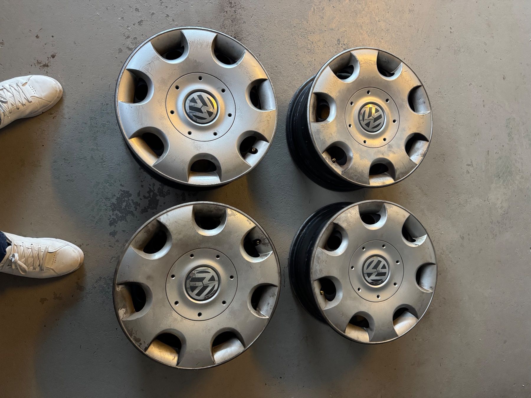 Volkswagen Cerchioni: Vw Stahlfelgen 16 zoll – Usato da Necker venduto da elto2 1