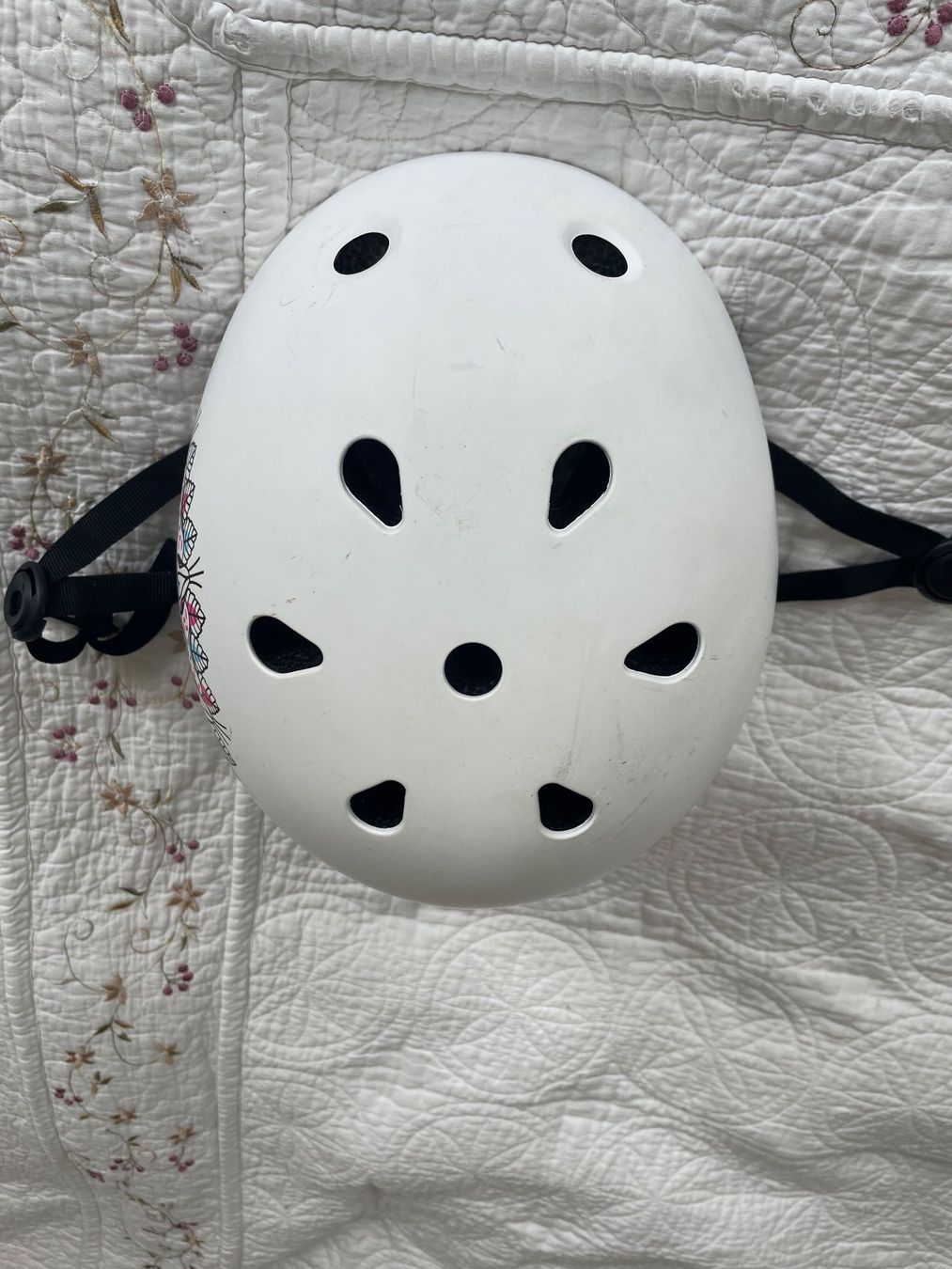 Oxelo Caschi: Oxelo Kinderhelm weiss – Usato da Zürich venduto da Kafu