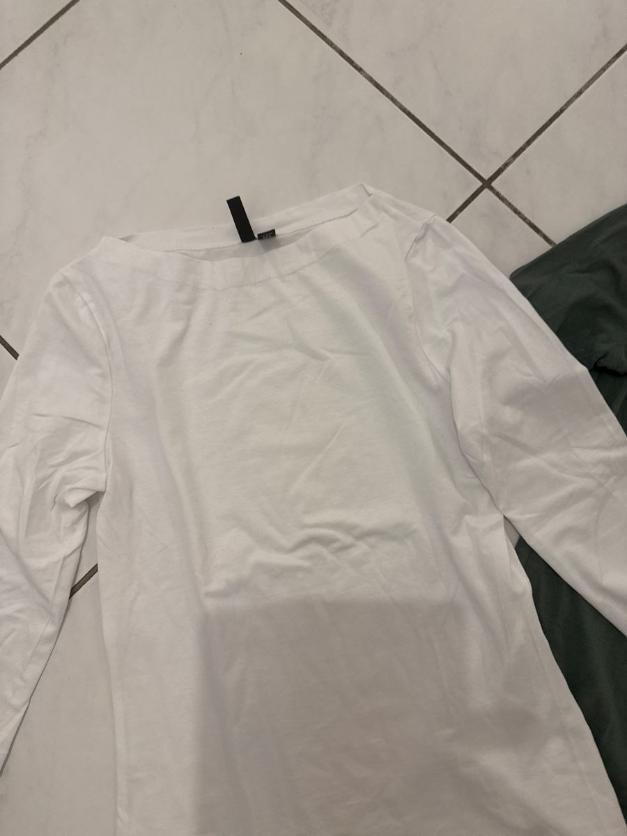 T-shirt: 2 Shirts Gr S – Usato da Zell ZH venduto da Guffos 1