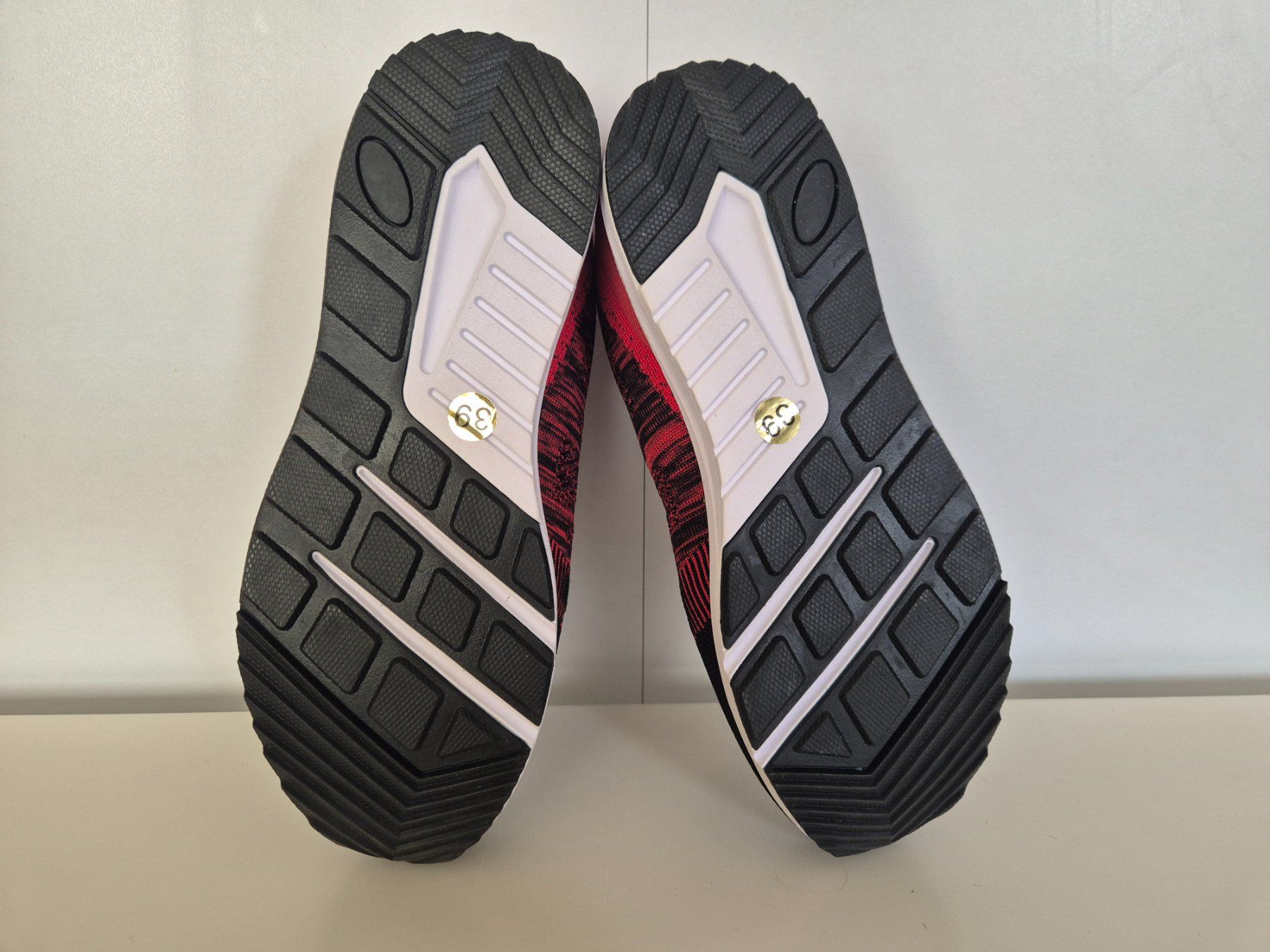 Scarpe da uomo: Hazard Turnschuhe / Sneaker 39 NEU – Nuovo e nell'imballaggio originale da Meggen venduto da Orrinka20 5