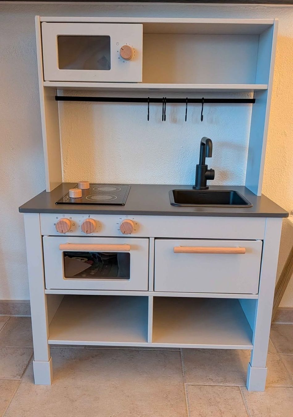 Ikea Spielzeuge: Ikea Silltrut Grey play kitchen like NEW – Gebraucht aus Adlikon b.Regensdf von foofdoll