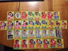 Diverse Panini Sticker 33 Bilder Hakimi Gyökeres Paz etc.
