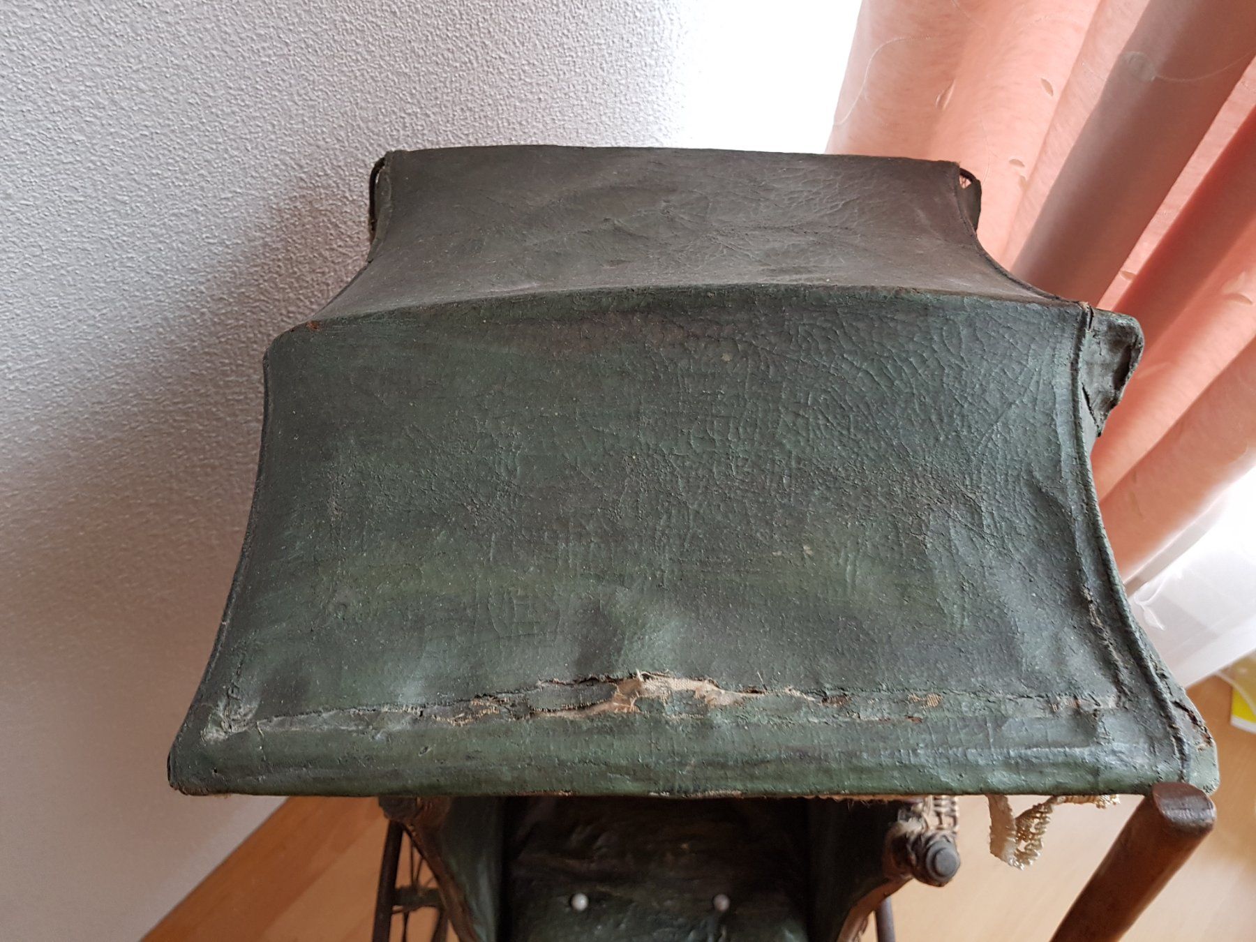 Puppenwagen: Alter Puppenwagen – Gebraucht aus Basel von Tatura 4