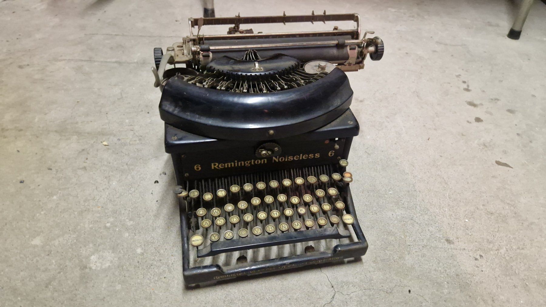 Remington Macchine da scrivere: Schreibmaschine Remington Noiseless 6 – Difettoso da Dübendorf venduto da 402765513
