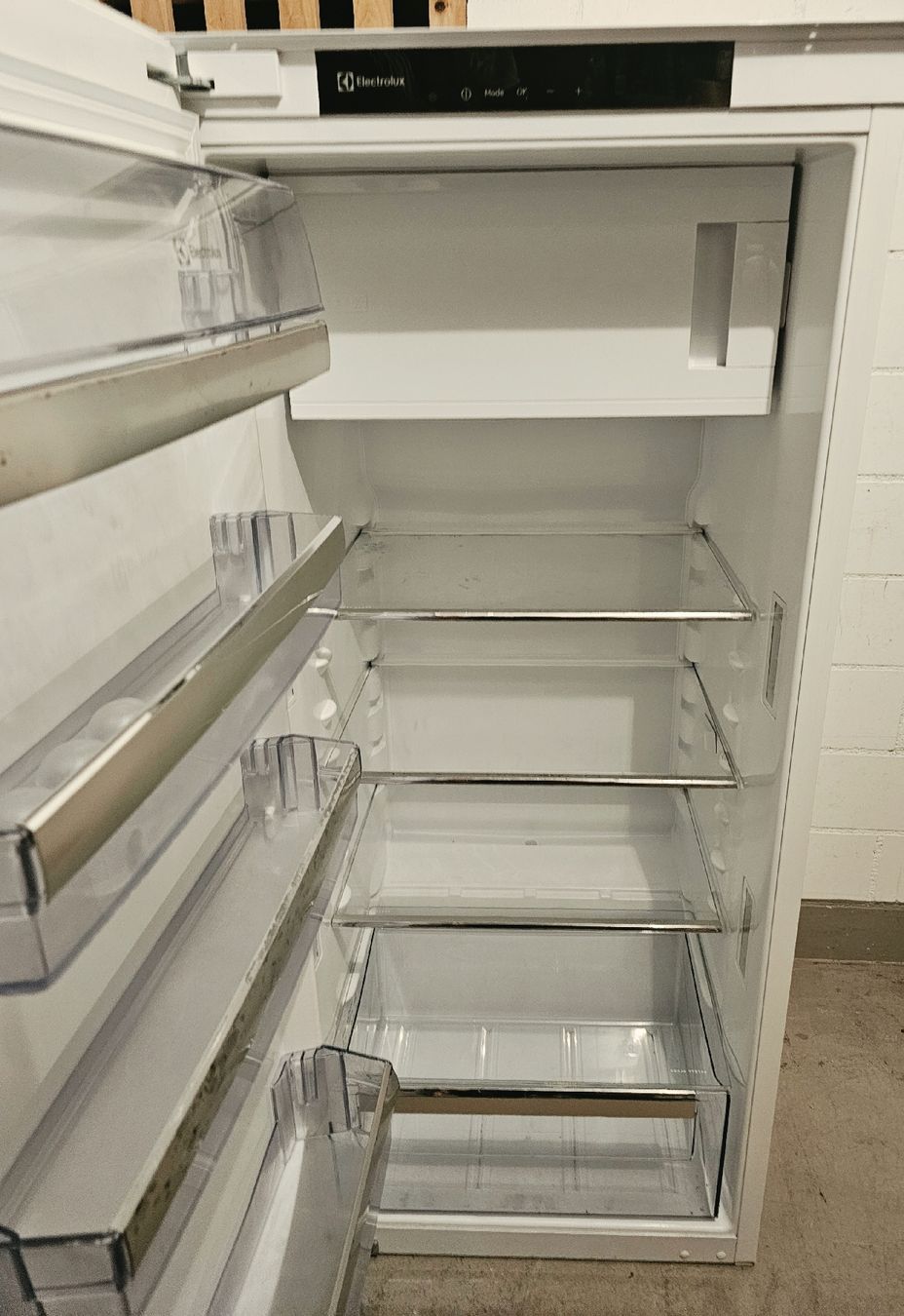 Electrolux Frigoriferi: Electrolux Einbaukühlschrank Kühlschrank – Usato da Hitzkirch venduto da Enter02 3