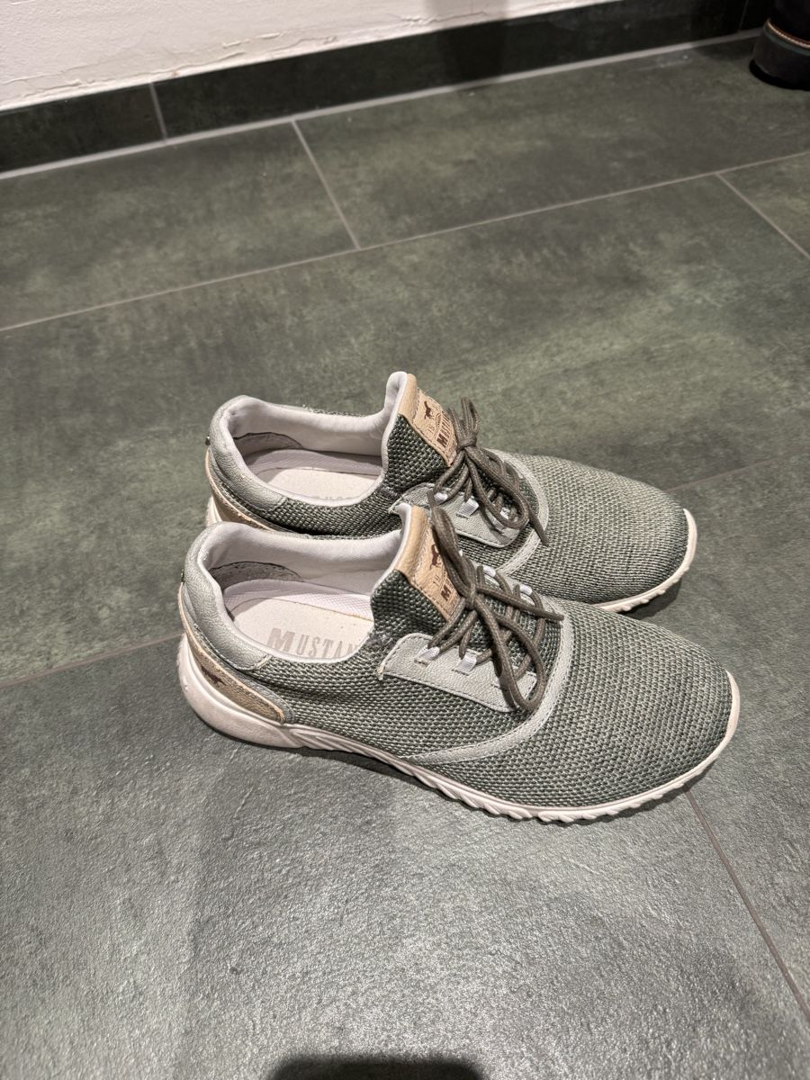 Mustang Scarpe da donna: Sneakers Mustang – Usato da Köniz venduto da blacksofa