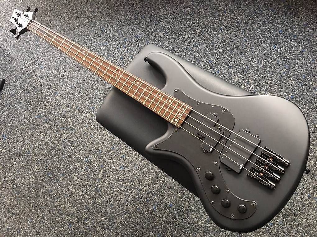 Strumenti musicali: Electrical bass Left Handed Schecter Stiletto Stealth – Usato da Morges venduto da GvnMusic 2
