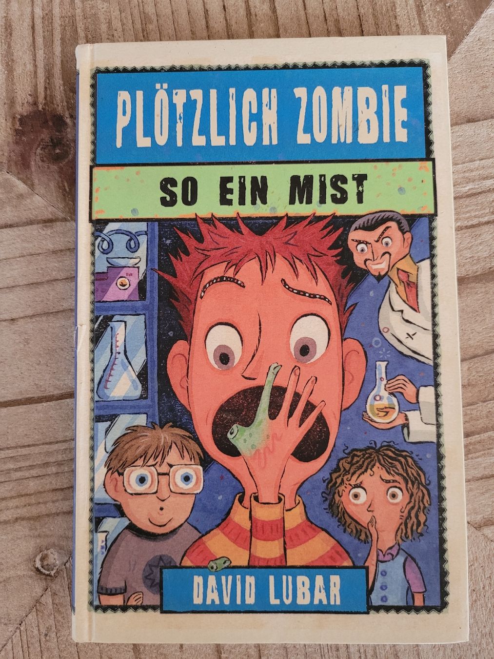 Libri: Plötzlich Zombie so ein Mist – Usato da Perlen venduto da Safari_23