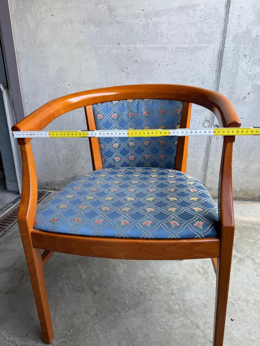 Chaises: Restaurant-Business Stühle – D'occasion à Castel San Pietro par lau_cf6w 4