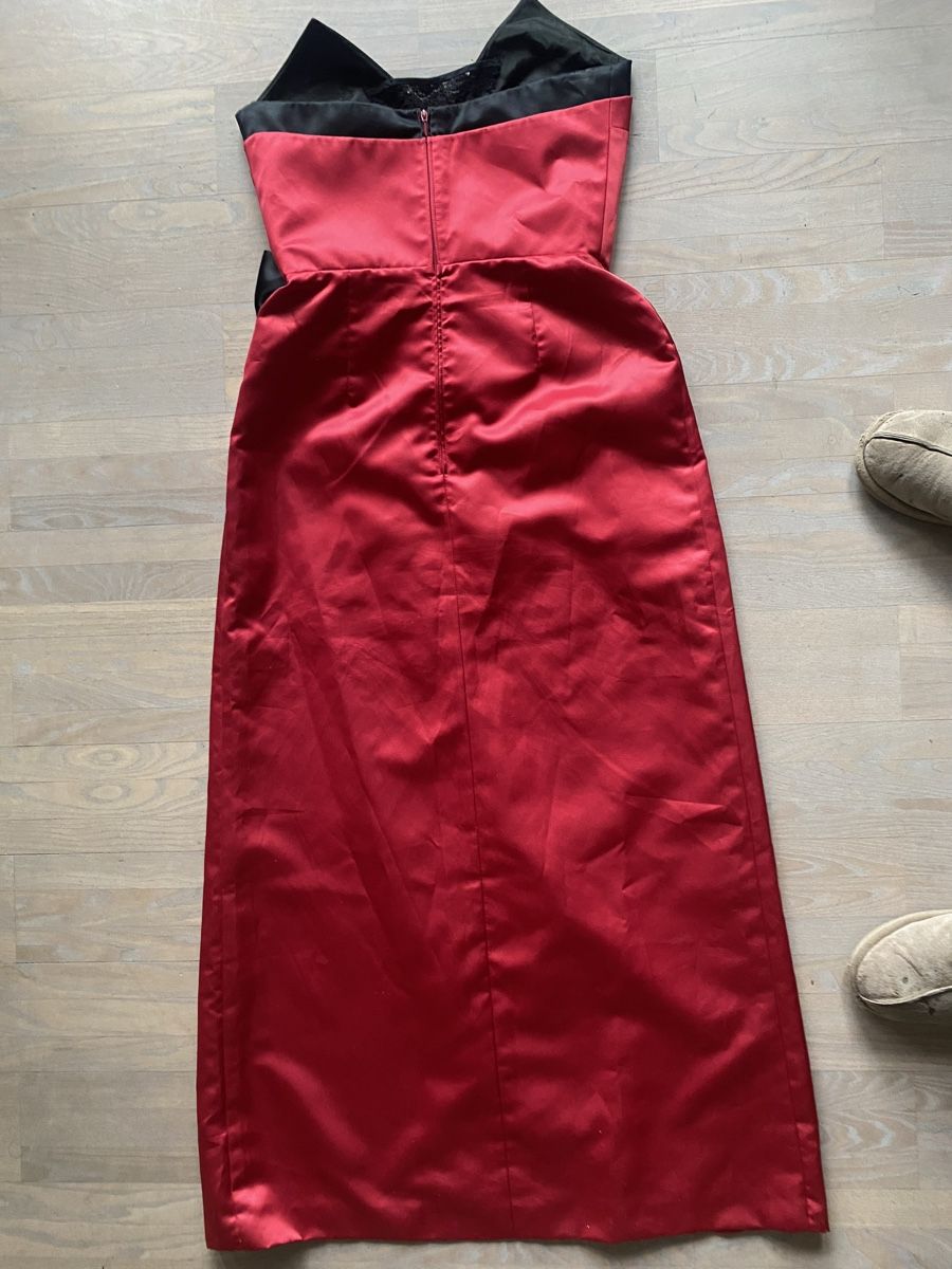 Vestiti: Abendkleid 36/38 – Usato da Ebikon venduto da edithundkari 2