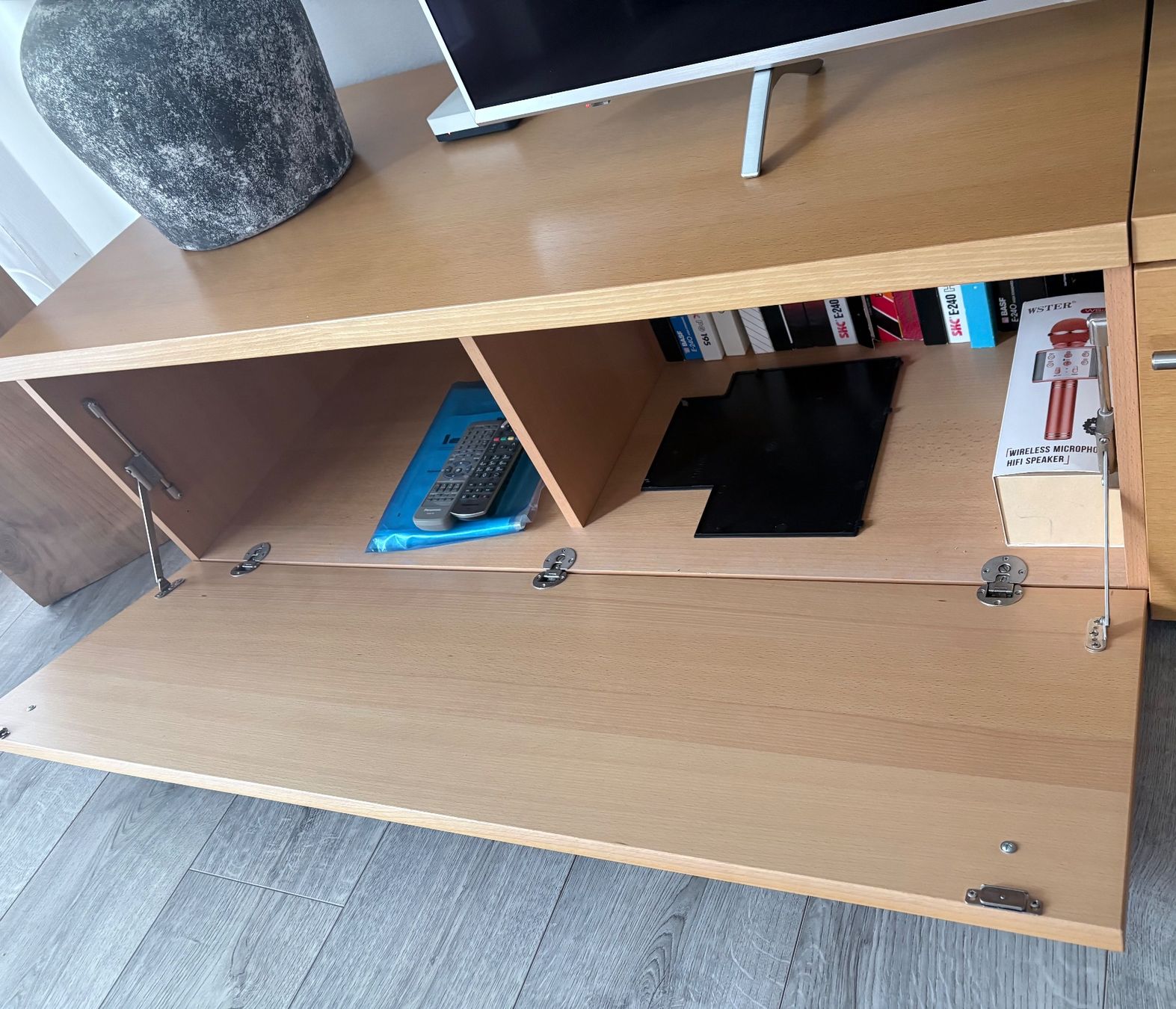 Vetrine: TV-Element mit Vitrine – Usato da Zufikon venduto da zufi05 3