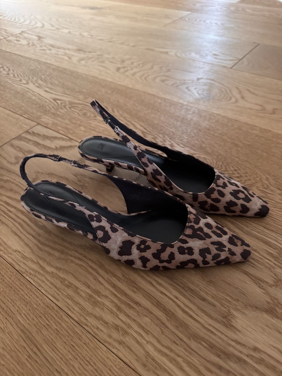 H&M Damenschuhe: Slingbacks leopard gr 37 – Neu (gemäss Beschreibung) aus Cham von jenny0421