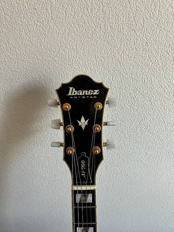 Musikinstrumente: Ibanez AF200 – Gebraucht aus Zürich von Lilifee0 1