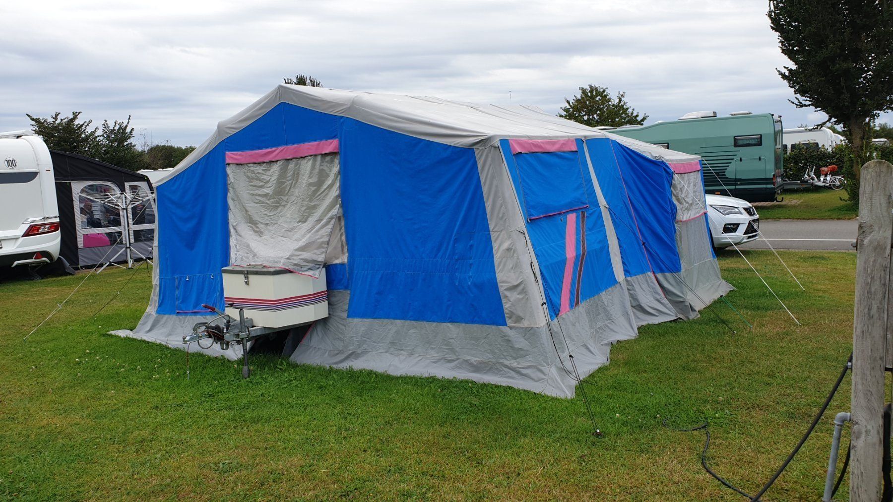 Rimorchi: Raclet Wohnwagen Anhänger Camper-Vollversion – Usato da Hittnau venduto da starlet 4