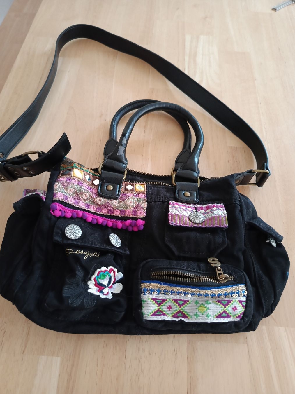 Desigual Taschen für Damen: sac à main Desigual  – Gebraucht aus Delémont von lilou_jura