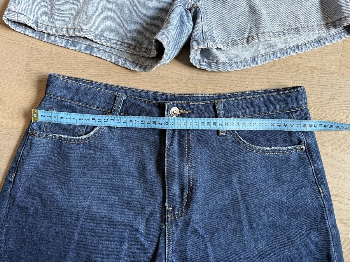 Jeans: 2 Jeans-Shorts Gr. 40 – Usato da Rubigen venduto da Elmacino 1
