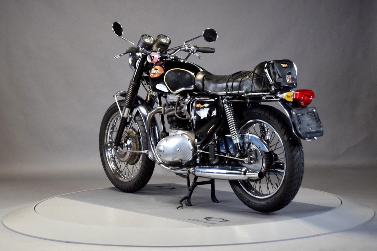 Strada: BSA A65 Lightning 03/1971  restaurata – Usato da Paradiso venduto da Lorenzo-64 2