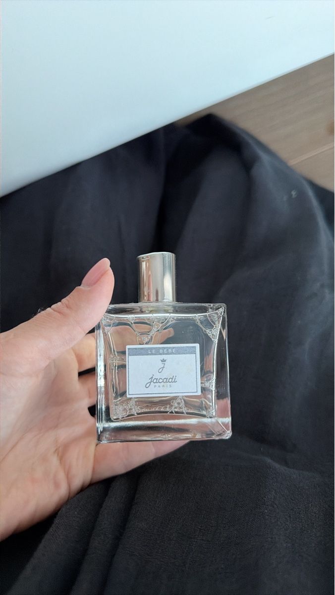 Profumi & Eau de Toilette: Jacadi Paris Le Bebe Eau de Senteur acceptable – Usato da Baar venduto da ana_d8tq