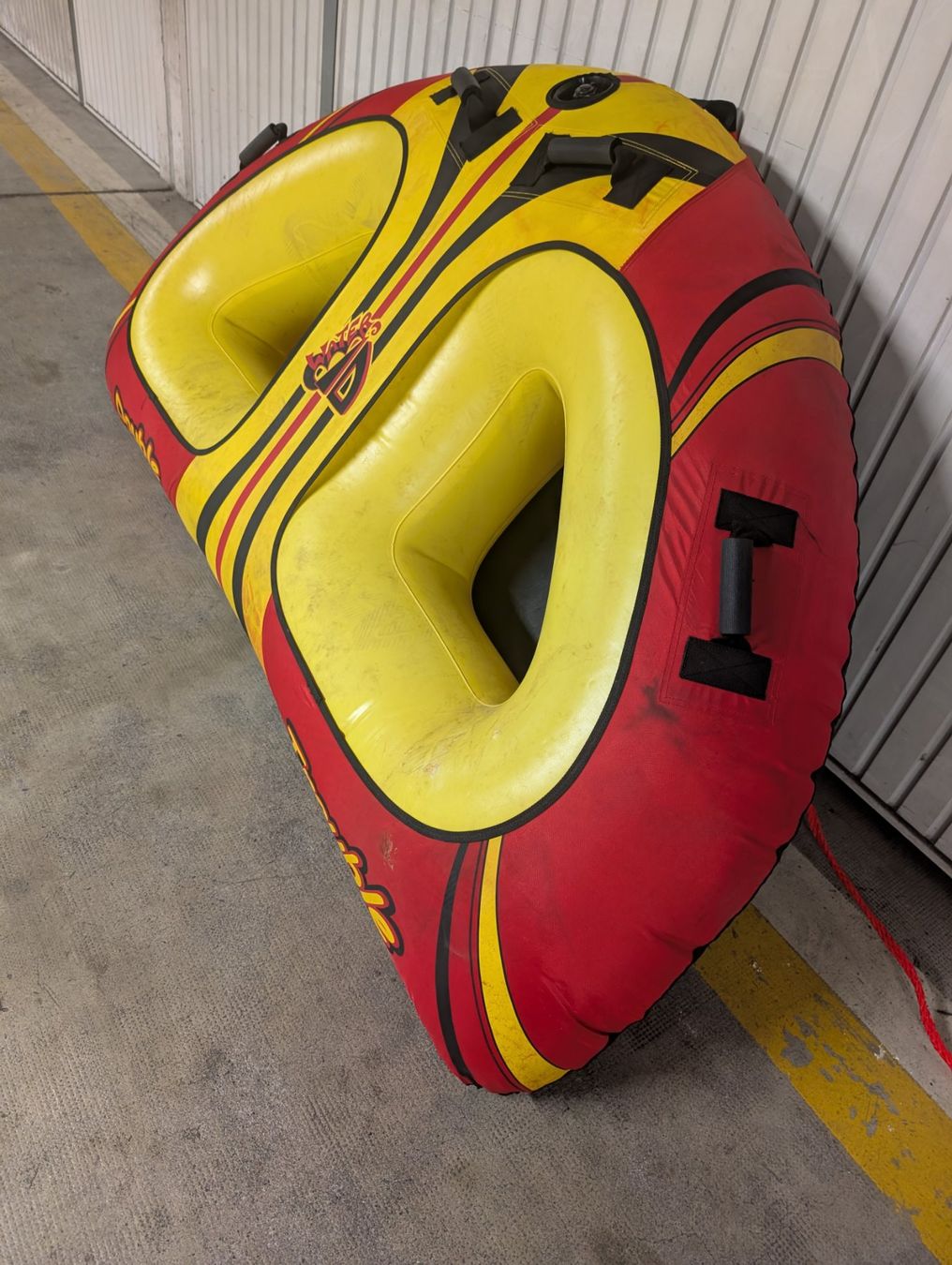 Schwimmringe: Bouée tractable deux places – Gebraucht aus Grand-Lancy von alp_69b5 1