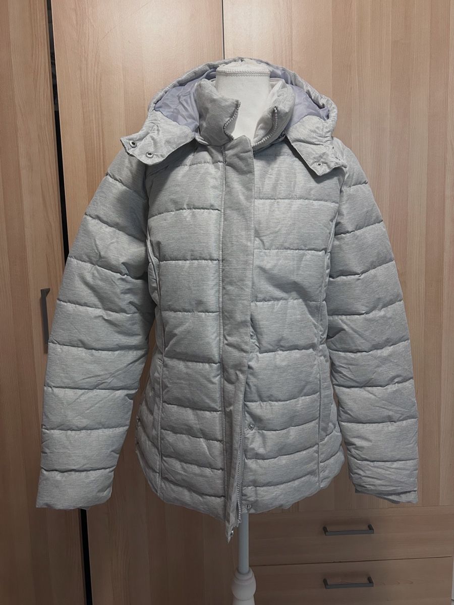 Vestes: Veste chicorée. Neuve. Taille L – Neuf avec emballage d'origine à Cornaux NE par Zabou22