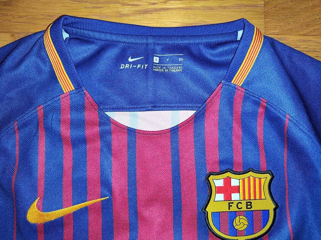FC Barcelona Canottiere & Pantaloni: Barcelona Trikot A. INIESTA – Usato da Sempach venduto da omar013