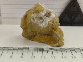 Calcit-Drusenstufe aus Liesberg BL – Schweizer Eigenfund