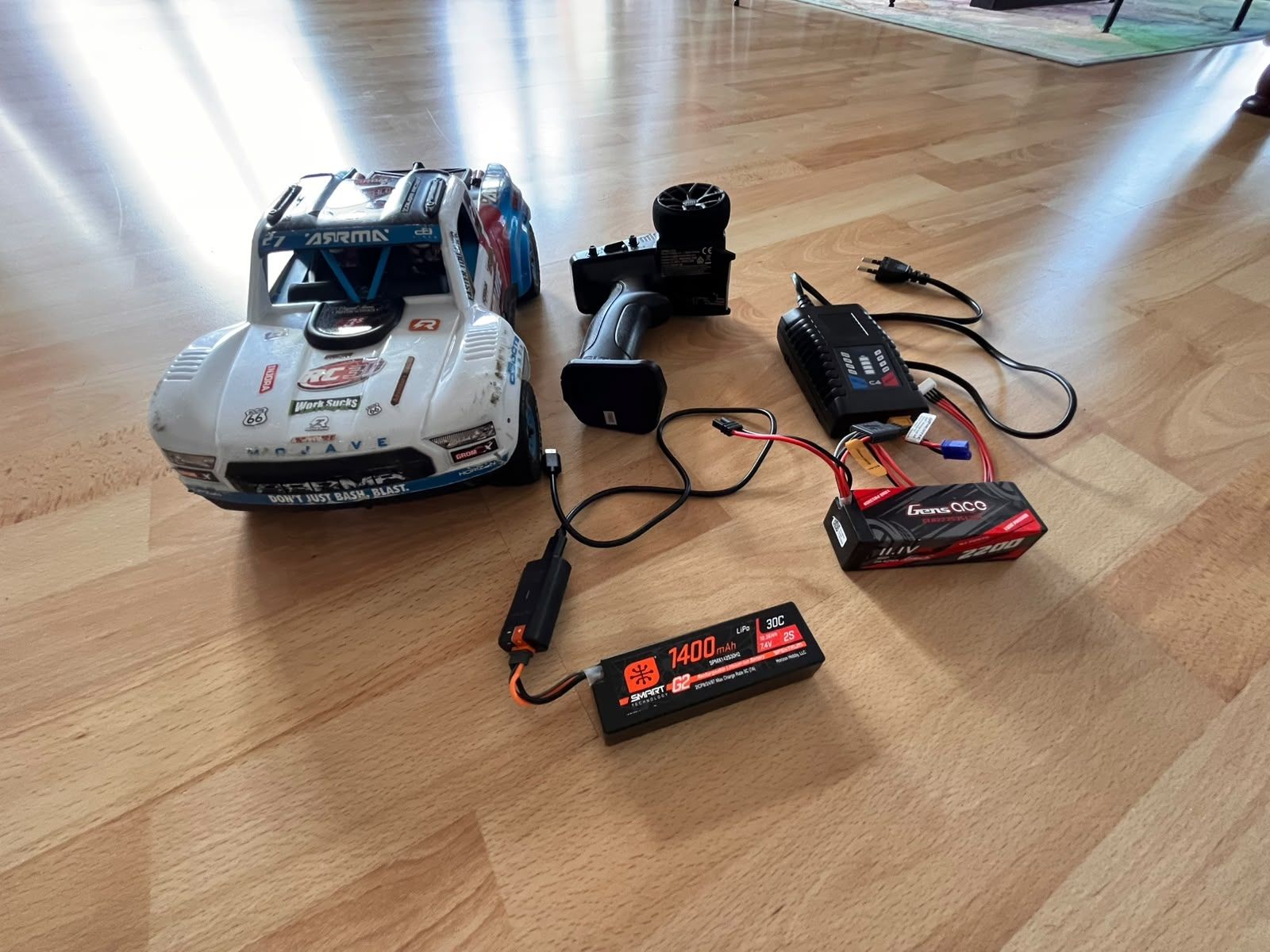 Arrma Modellismo RC: Arma mojave 3s – Usato da unterägeri venduto da Cfmotor