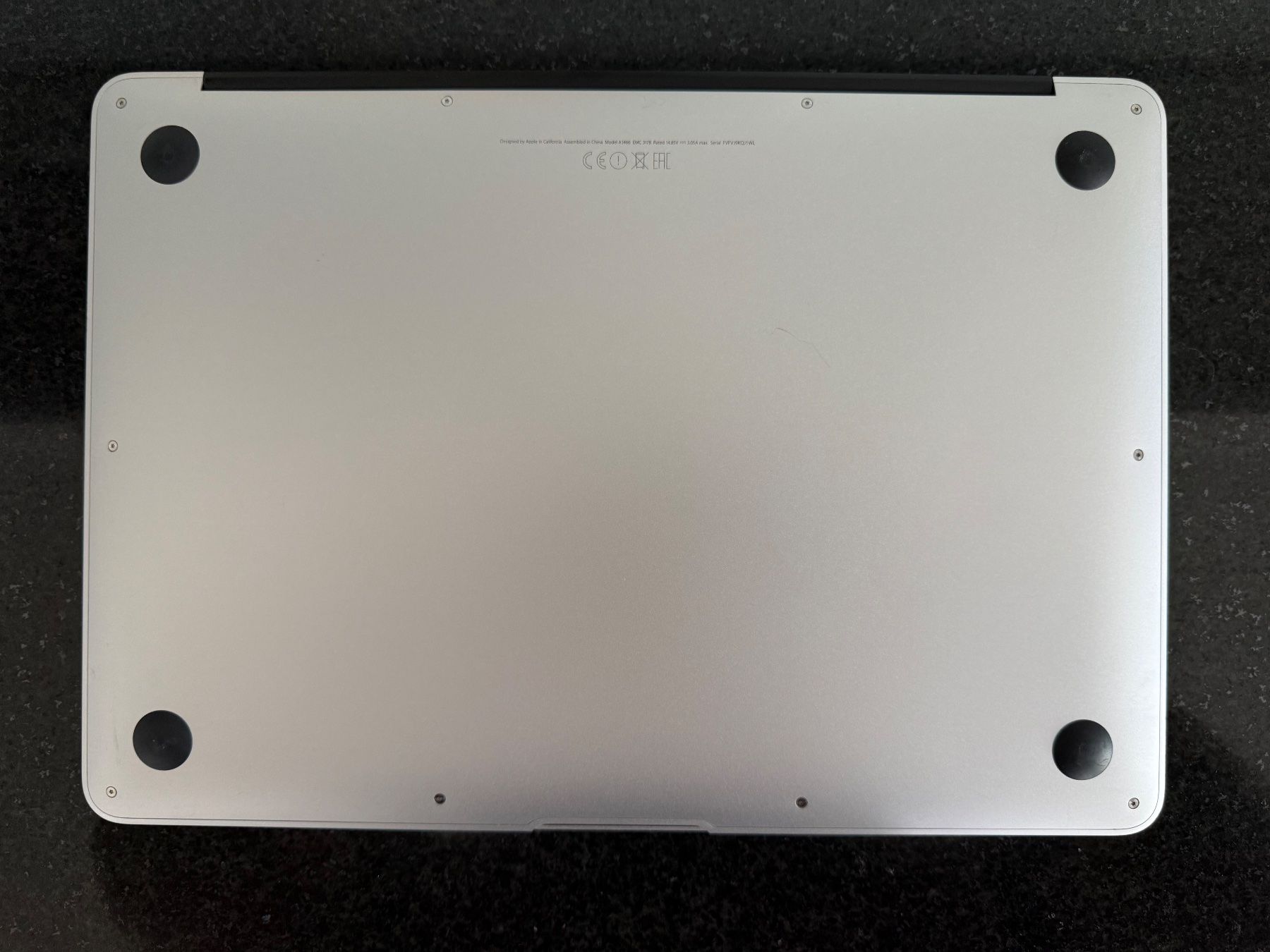 Apple Notebook: Macbook Air 13" (2017) – Usato da Bützberg venduto da selaiina 2