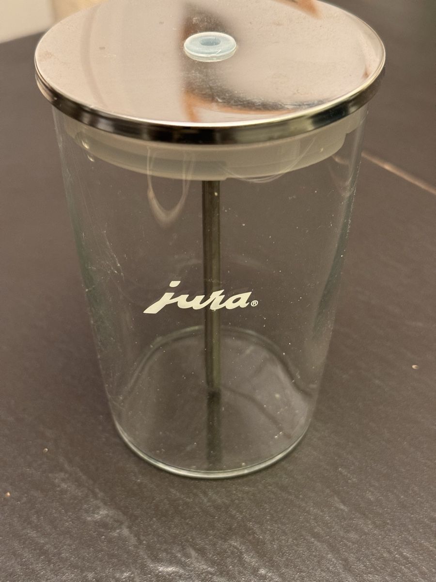 Jura Kaffeemaschinen & Espressomaschinen: Jura Glas Milchbehälter – Gebraucht aus Wädenswil von dorodi