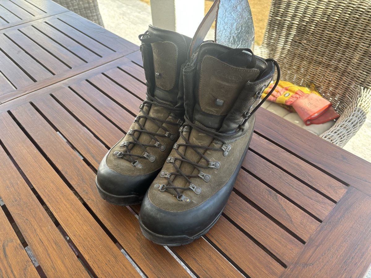 Schweizer Armee Scarpe da uomo: Schweizer Armee KS 14 in Grösse 43 – Usato da Oberentfelden venduto da ced_8sjq