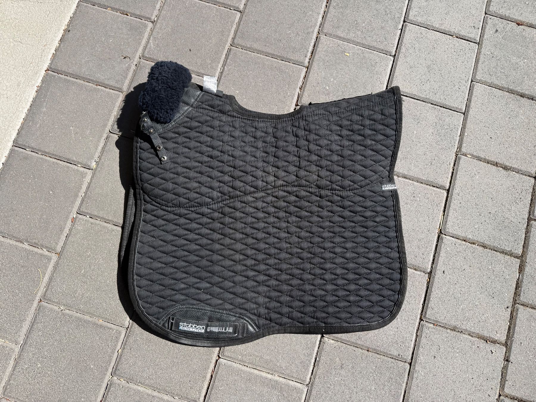 Coperte: Lammfellschabracke Stübben Schwarz – Usato da Fehraltorf venduto da viv_8nfb