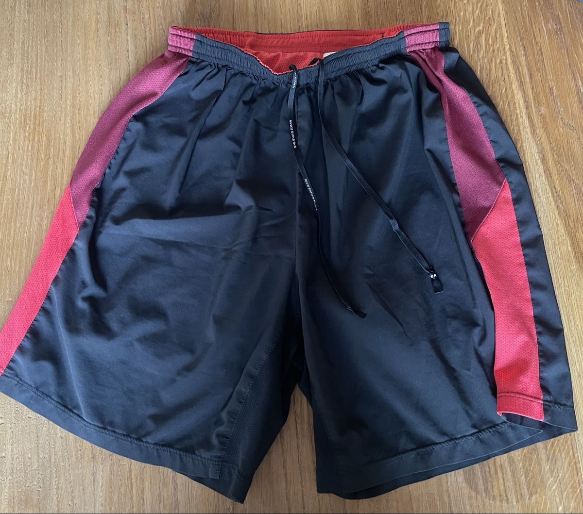 Nike Pantaloni: Nike Pro Combat Running/Jogging Shorts, Grösse S – Usato da Zürich venduto da TheWickerman