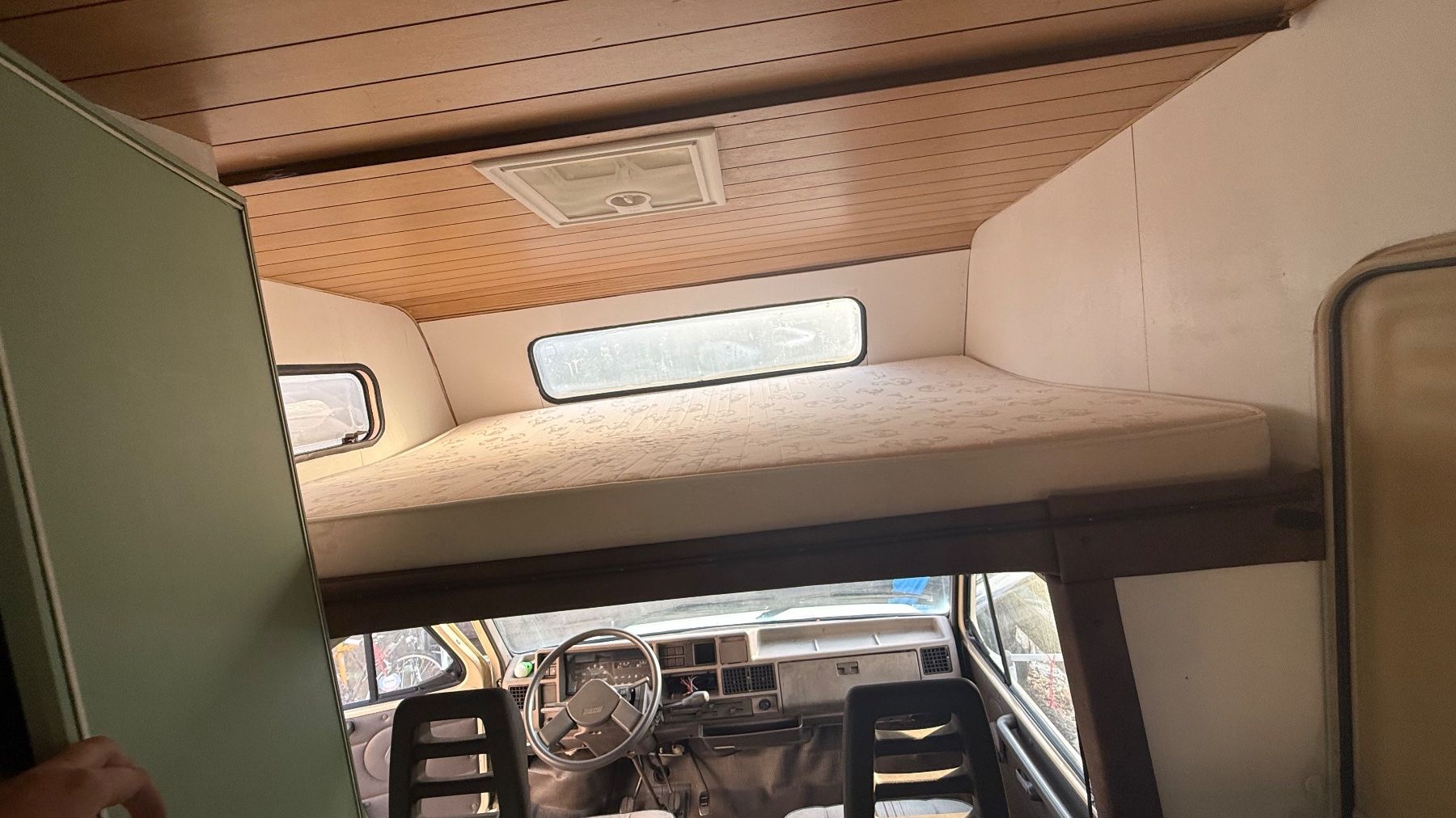 Veicoli da campeggio: camping car – Usato da Delley venduto da ped_6m8d 4