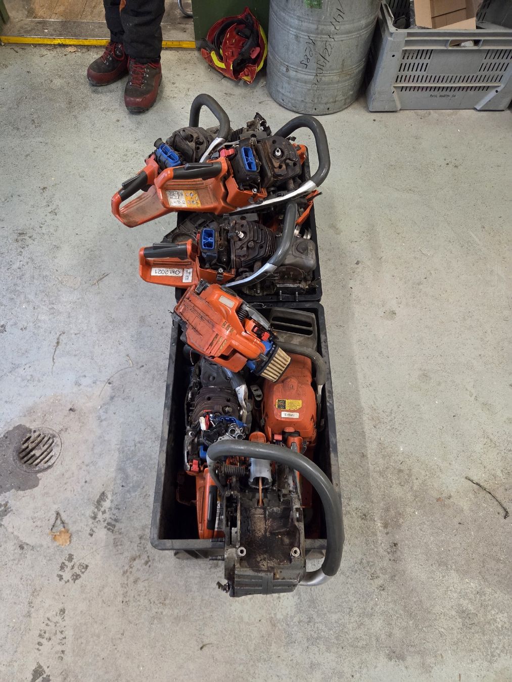 Husqvarna Scies: div defekte Motorsägen – Défectueux à Rothrist par Puchmagnum 1