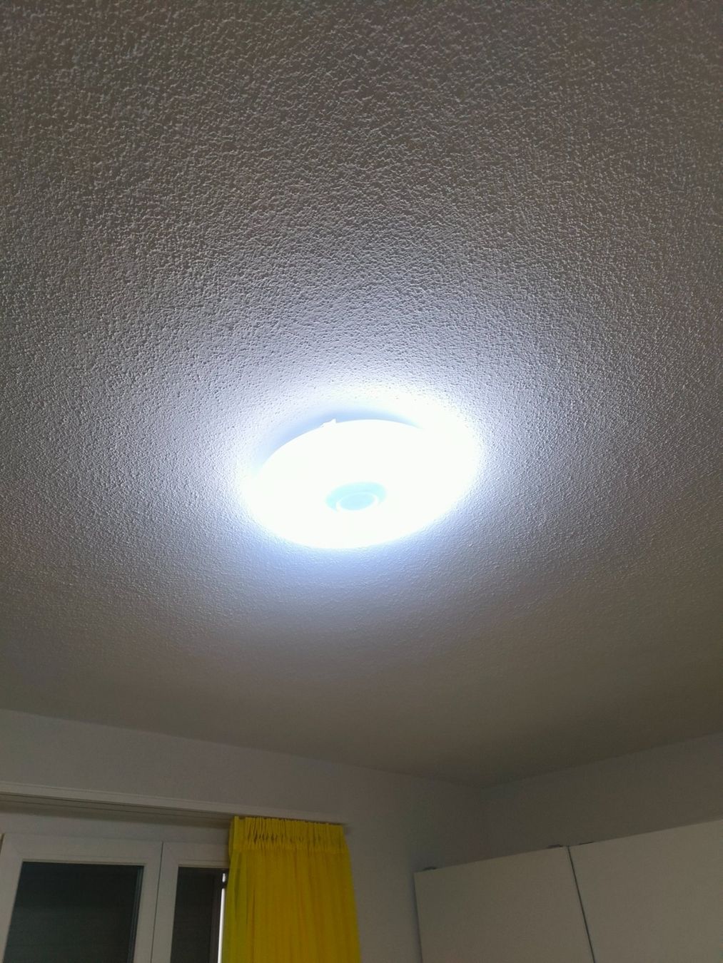 Kronleuchter & Deckenlampen: Deck Lampe mit Musik – Gebraucht aus Neuenhof von aguila40