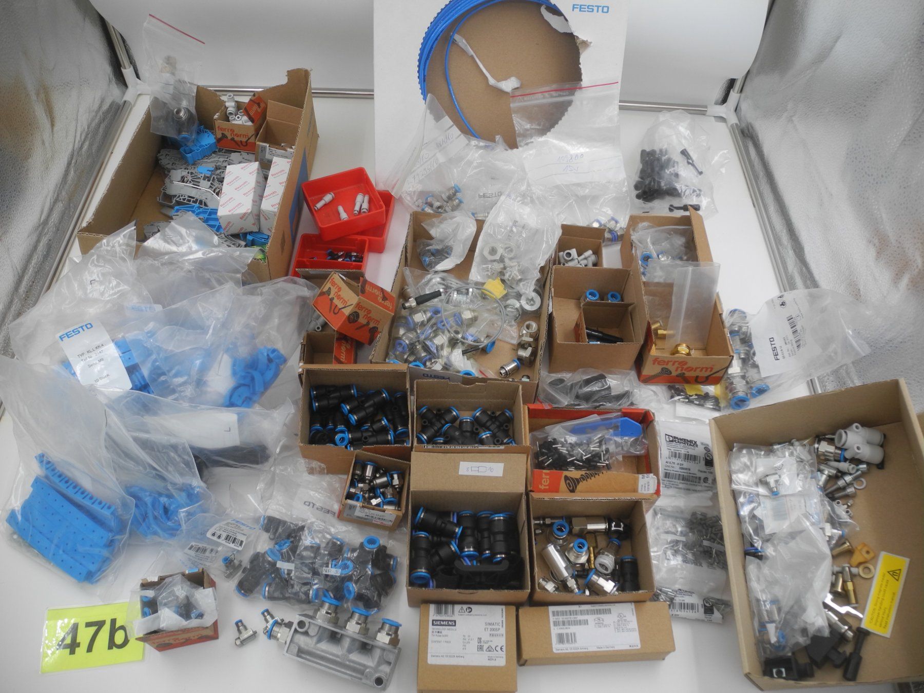 Elektronikbauteile: Festo Verschraubungen, Nr. 47b – Gebraucht aus Kottwil von Crazyrolf