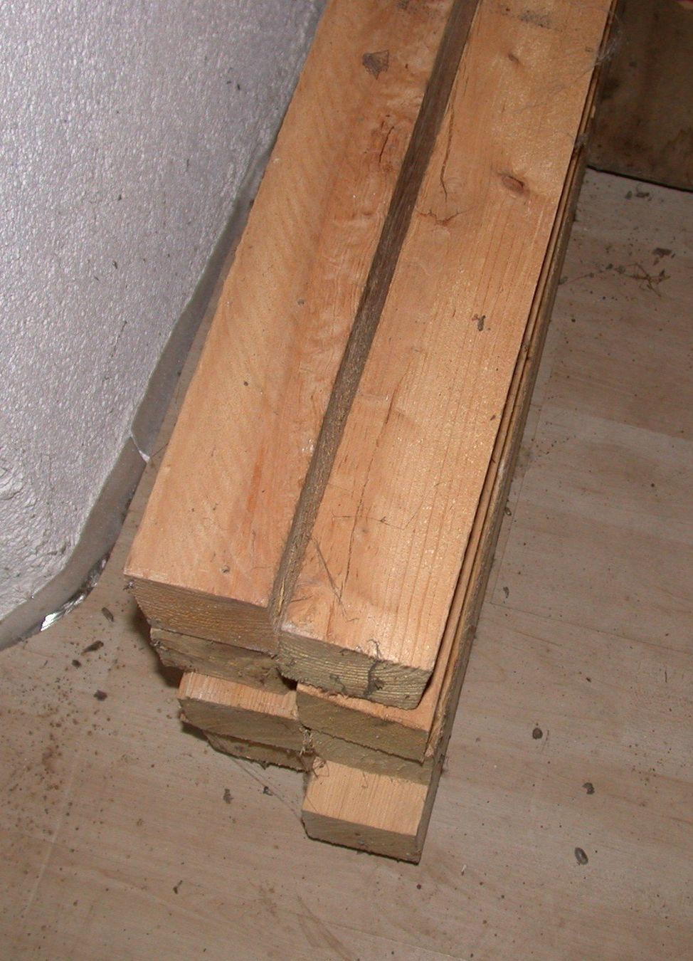 Articoli in legno: Kanthölzer 6 x 6 cm – Usato da Lengnau AG venduto da imf_s96l 1