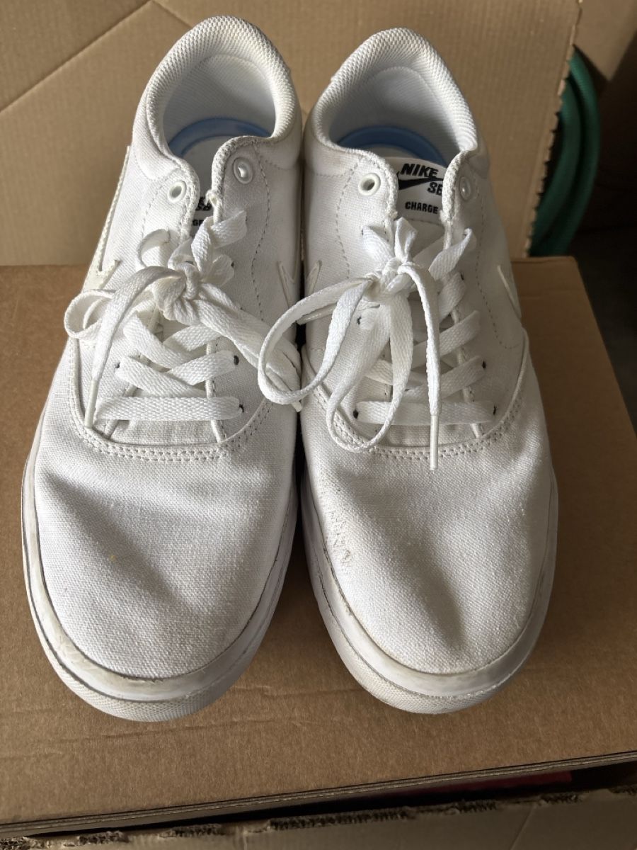 Nike Scarpe da uomo: Nike Sneaker Gr. 42.5 - Top Zustand - Herbst Schnäppchen – Usato da Kriens venduto da mir_v8ww 1