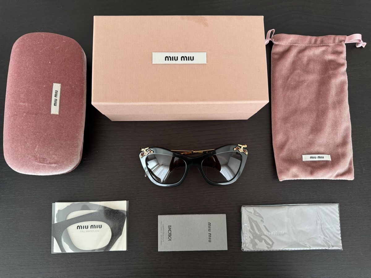 Miu Miu Brillen & Gläser: Miu Miu embellished sunglasses – Neu (gemäss Beschreibung) aus Zürich von luisa_runge 2