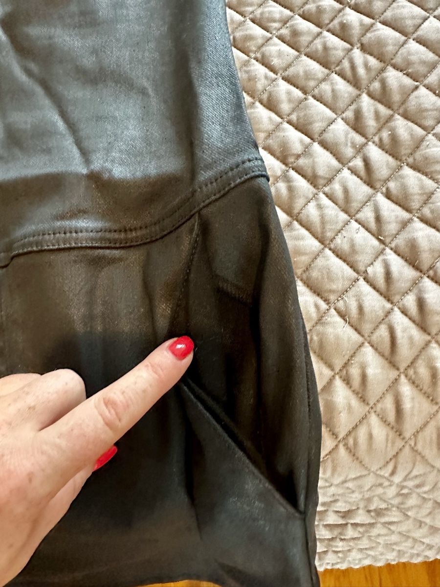 Vestiti: Black Coated Denim Dress US 0 – Nuovo (secondo la descrizione) da Sorengo venduto da dis_tfq6 1