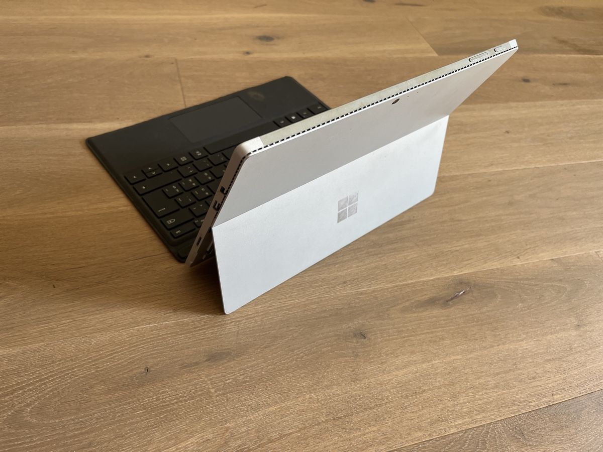 Microsoft Tablet PC: Microsoft Surface Pro 4 8GB RAM 256GB SSD Keyboard – Gebraucht aus Bottmingen von petertrybus 2
