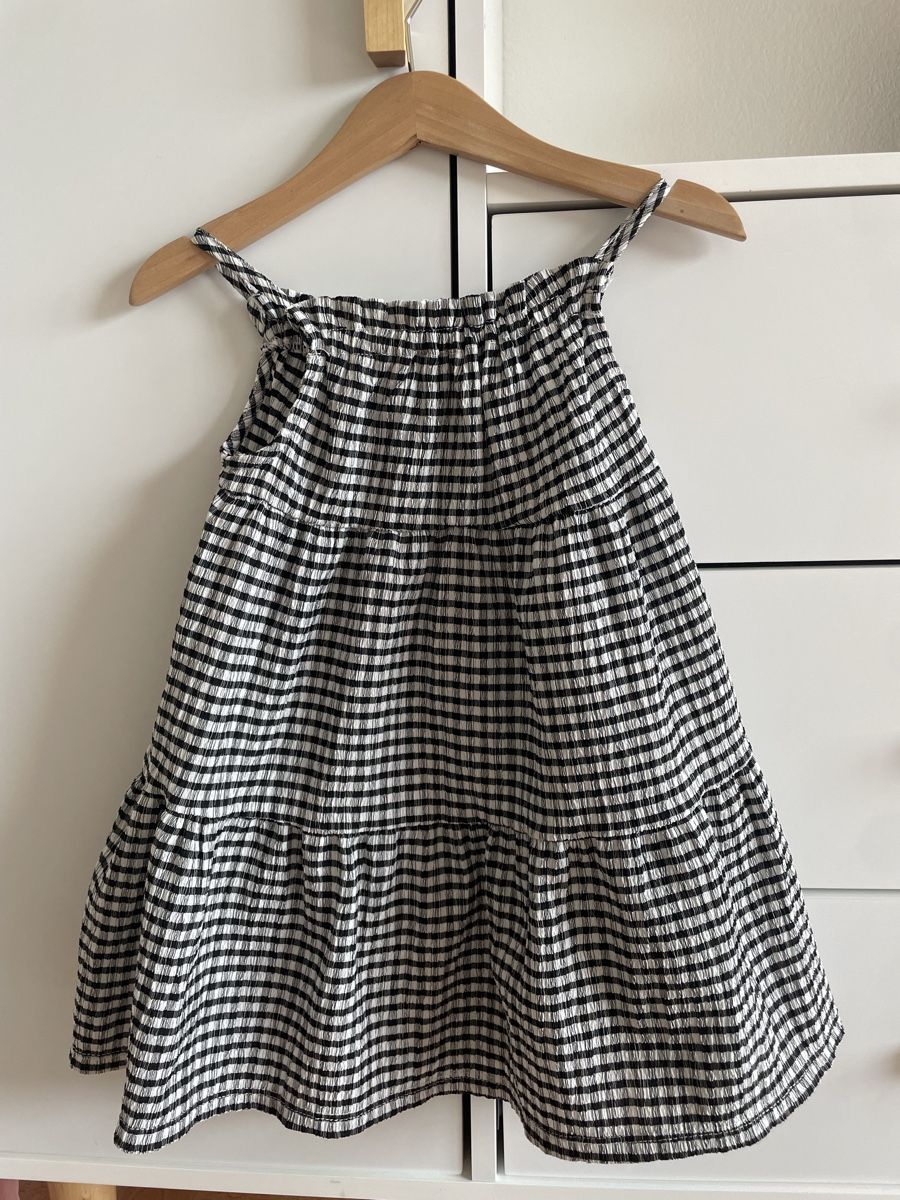 Vestiti & Gonne: Gr. 104 Kleid – Usato da Wädenswil venduto da flo8820