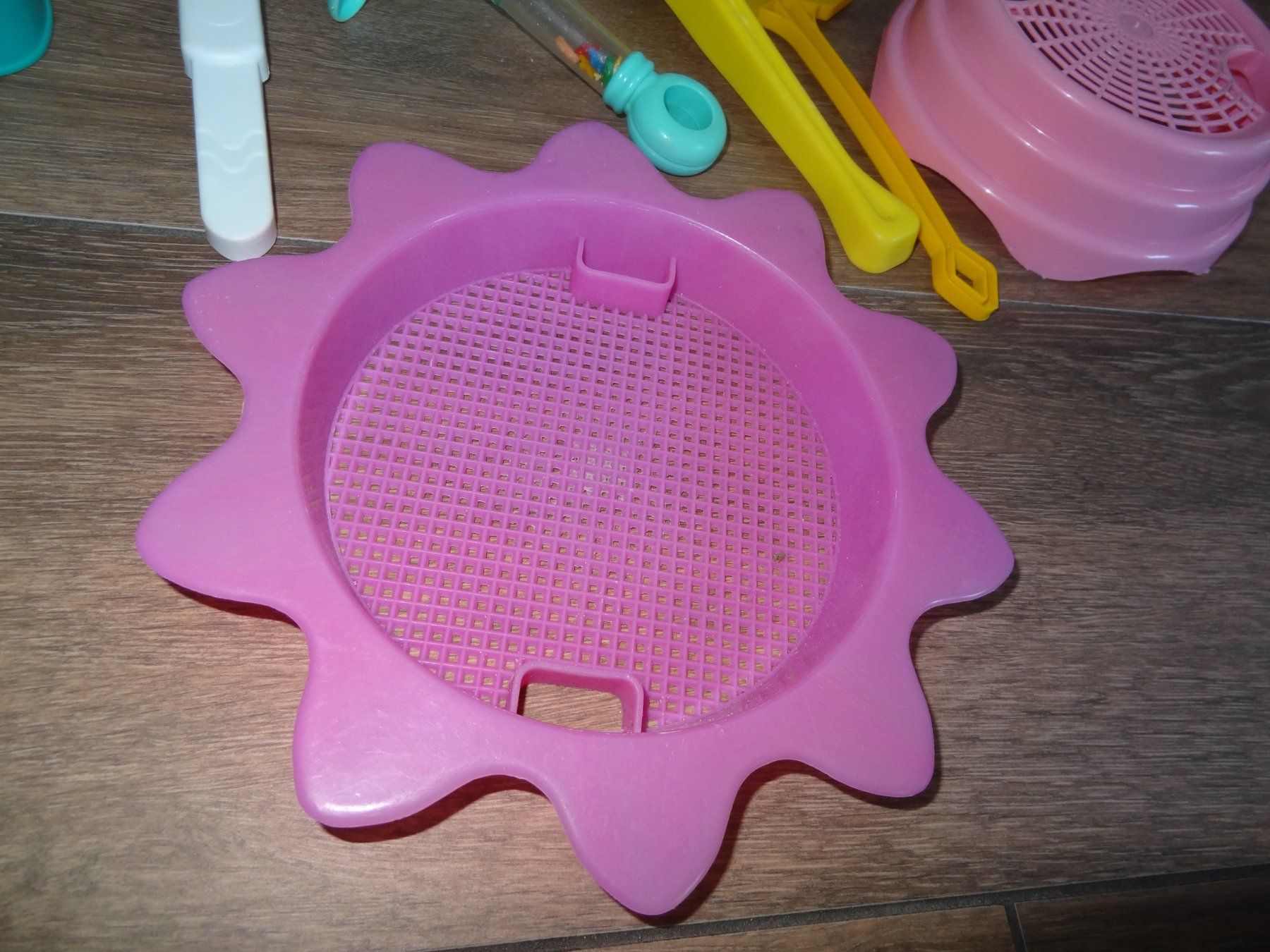 Giocattoli: Jouets de plage ensemble en plastique coloré – Usato da Satigny venduto da salvatore73 4