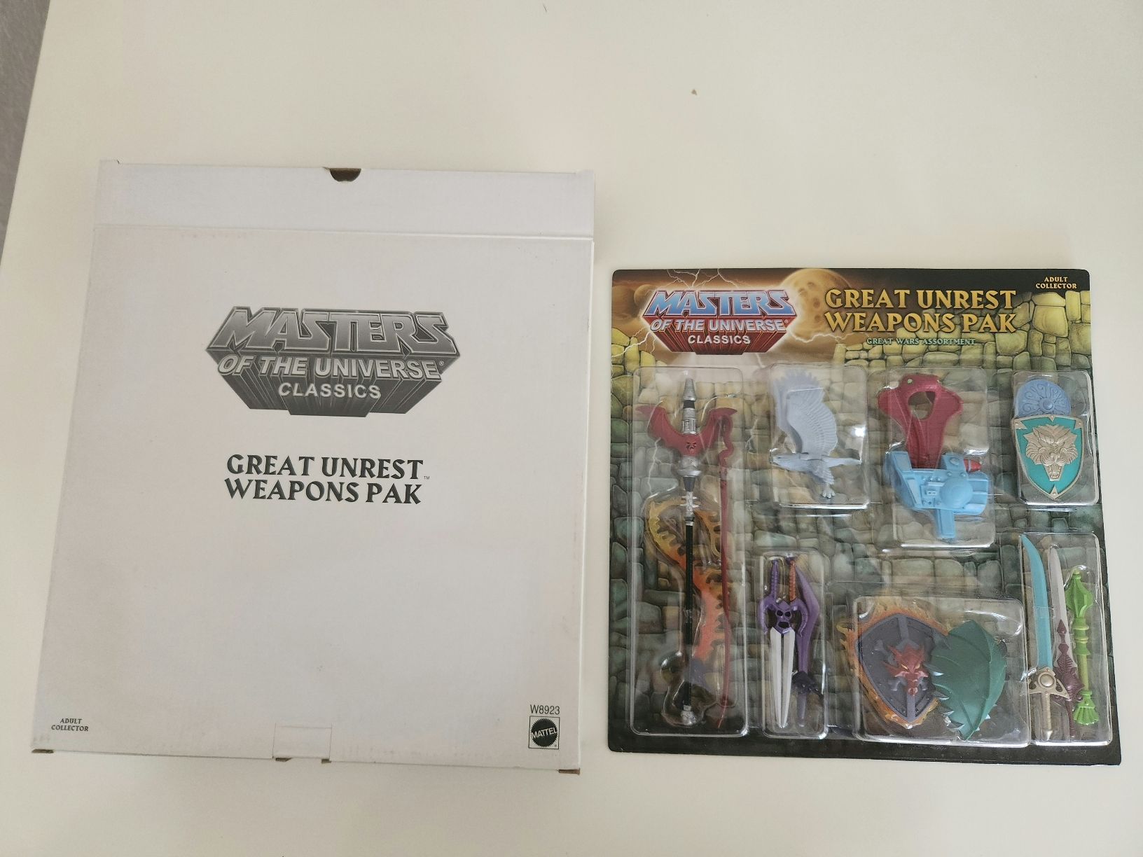 Masters of the Universe Figuren: MOTU Classics 5 Weapons  Packs (OVP) – Neu und originalverpackt aus Bischofszell von LOCOS 1