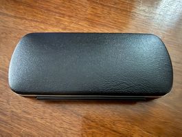 Brillenetui Schwarz Gold Rand Made in England guter...